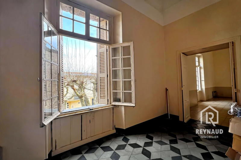 Appartement - 101 m² - 3 pièces