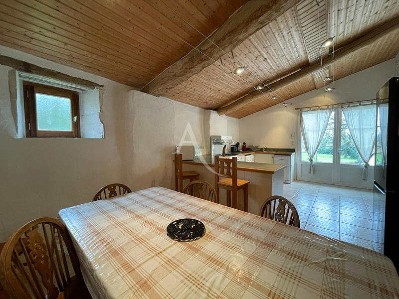 Maison - 143 m² - 4 pièces