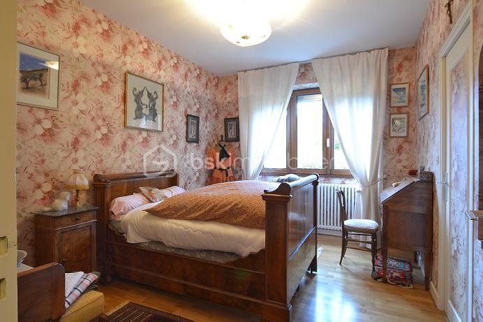 Propriété - 282 m² - 7 pièces