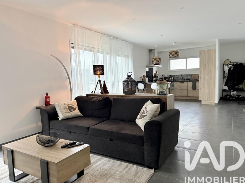 Maison - 93 m² - 4 pièces