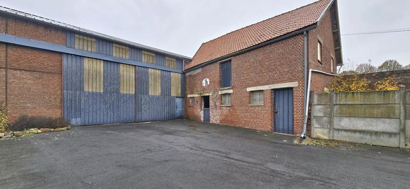 Maison - 290 m² - 10 pièces