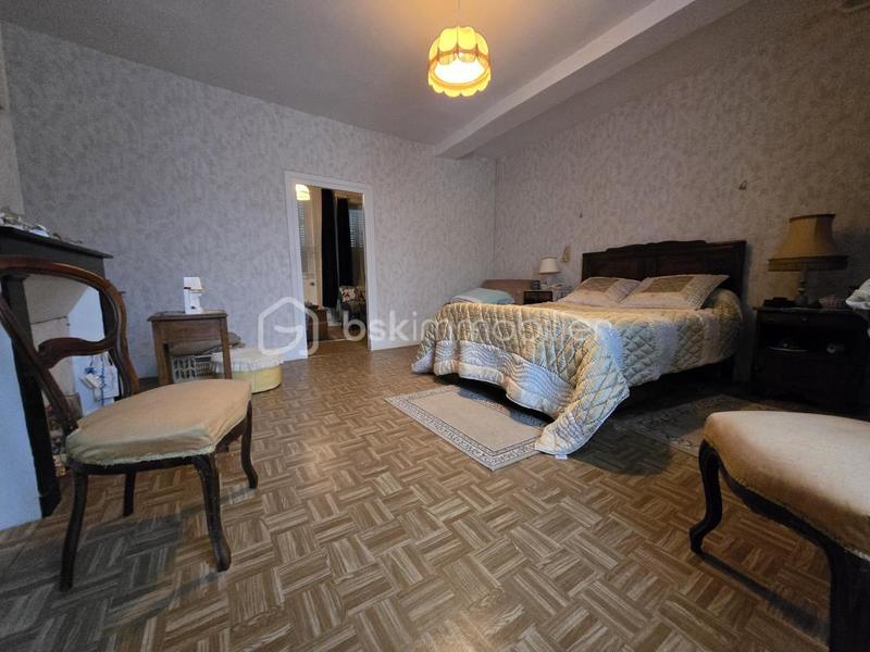 Maison en pierre - 185 m² - 6 pièces