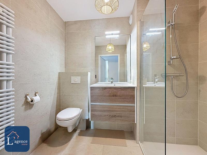 Appartement - 111 m² - 4 pièces