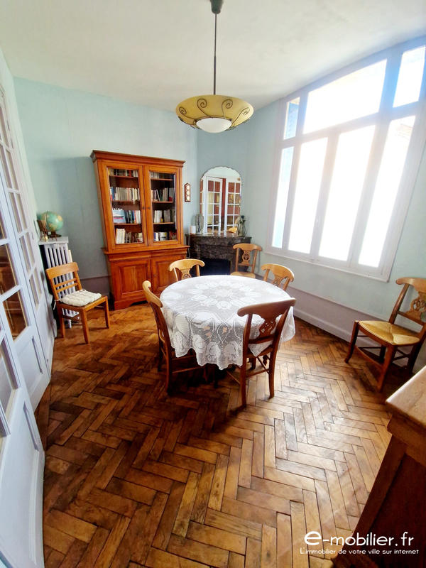 Maison - 155 m² - 8 pièces