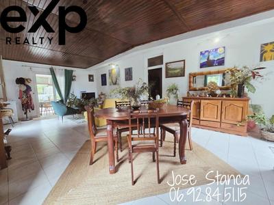 Maison - 105 m² - 4 pièces