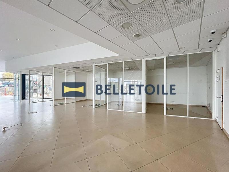 Local commercial - 2 239 m²