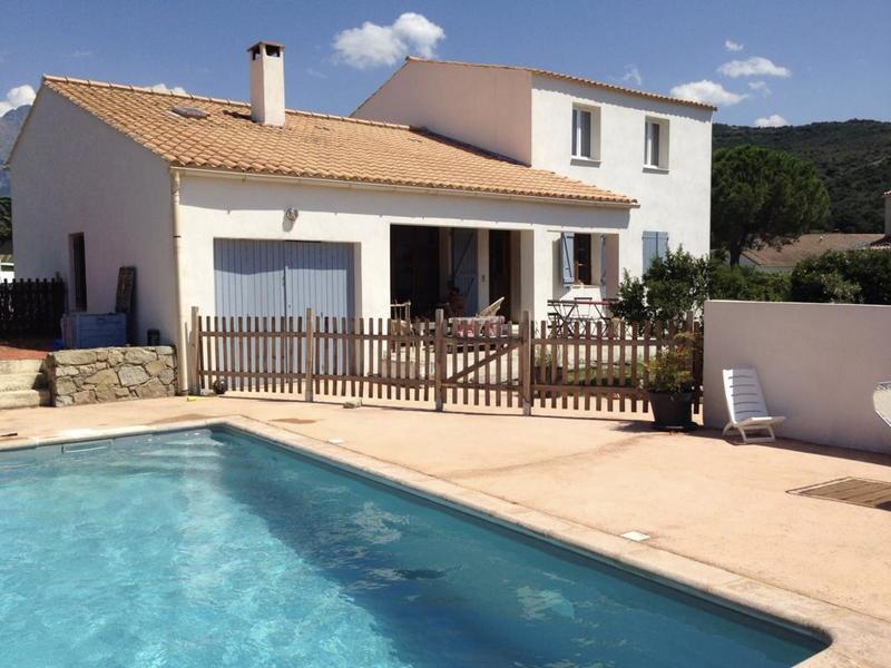 Pavillon - 140 m² - 5 pièces