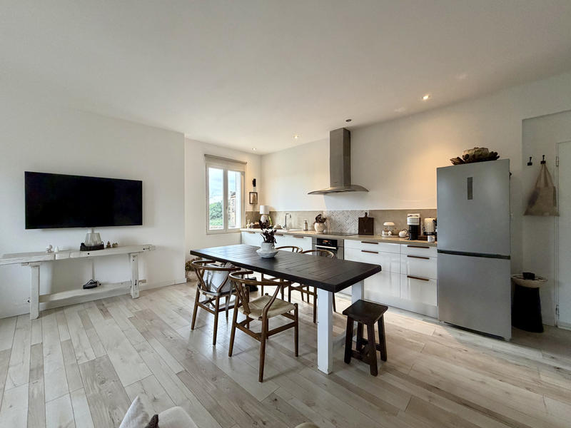 Loft - 69 m² - 3 pièces