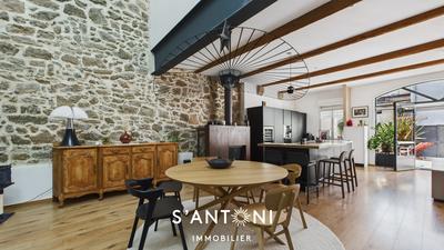 Maison - 163 m² - 5 pièces