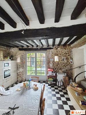 Maison - 220 m² - 7 pièces