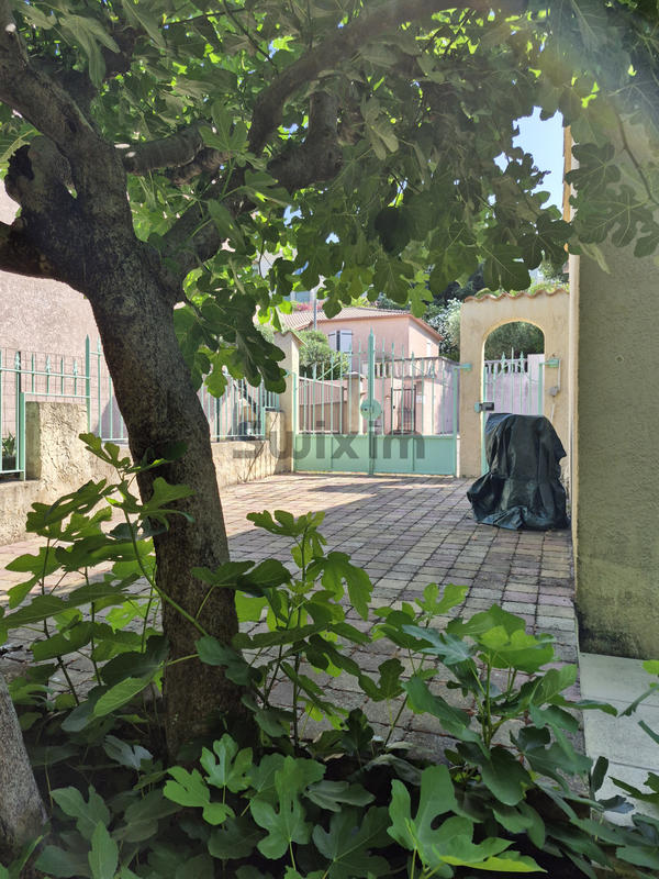 Villa - 90 m² - 4 pièces