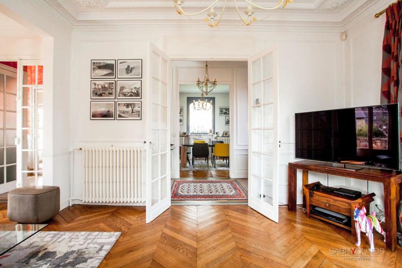 Maison - 210 m² - 8 pièces