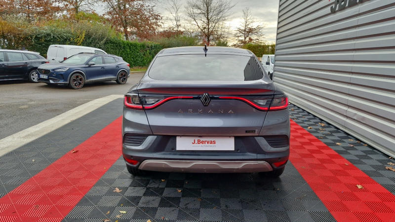 Renault Arkana E-Tech 145 - 23 Techno