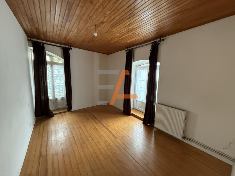 Maison de village - 110 m² - 5 pièces