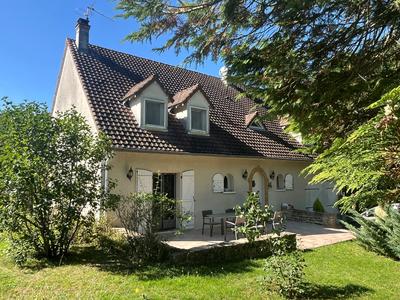 Maison traditionnelle - 167 m² - 8 pièces