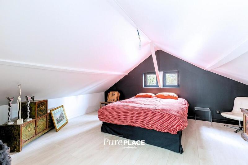 Maison - 350 m² - 10 pièces