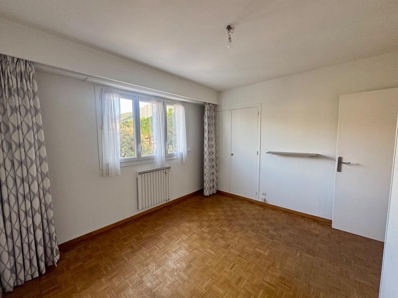 Appartement - 101 m² - 5 pièces