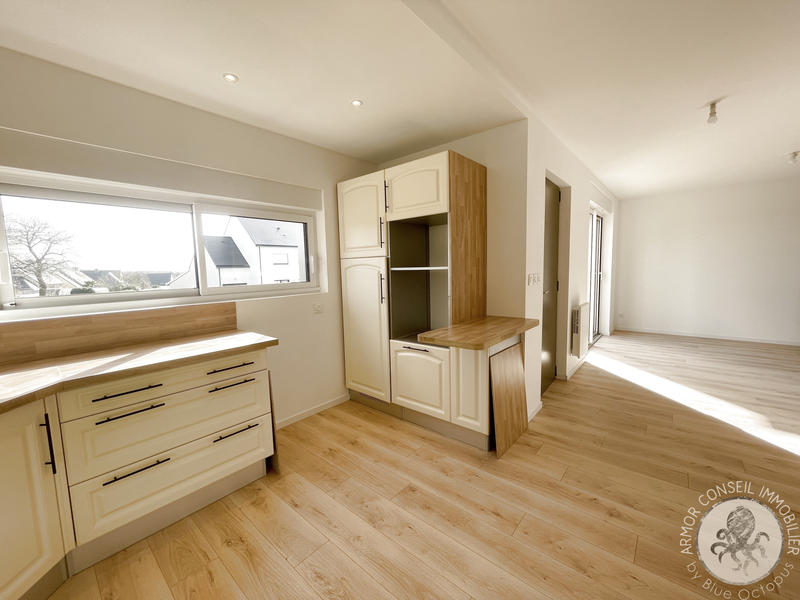 Maison - 93 m² - 4 pièces