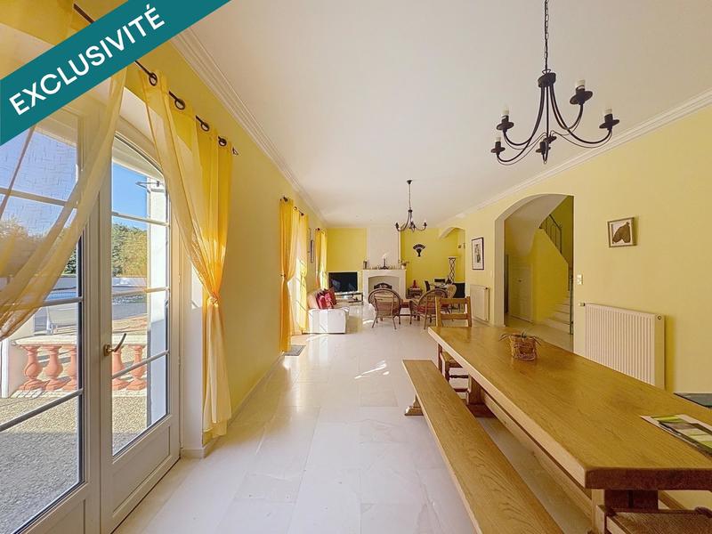Villa - 200 m² - 7 pièces