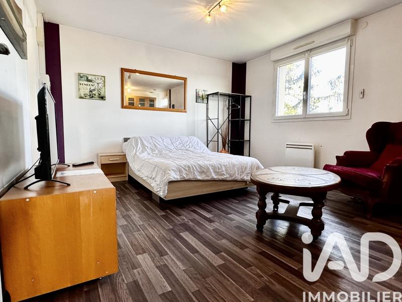 Maison - 312 m² - 13 pièces