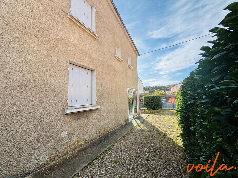 Maison - 101 m² - 5 pièces