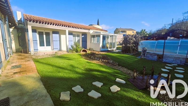 Maison - 205 m² - 8 pièces