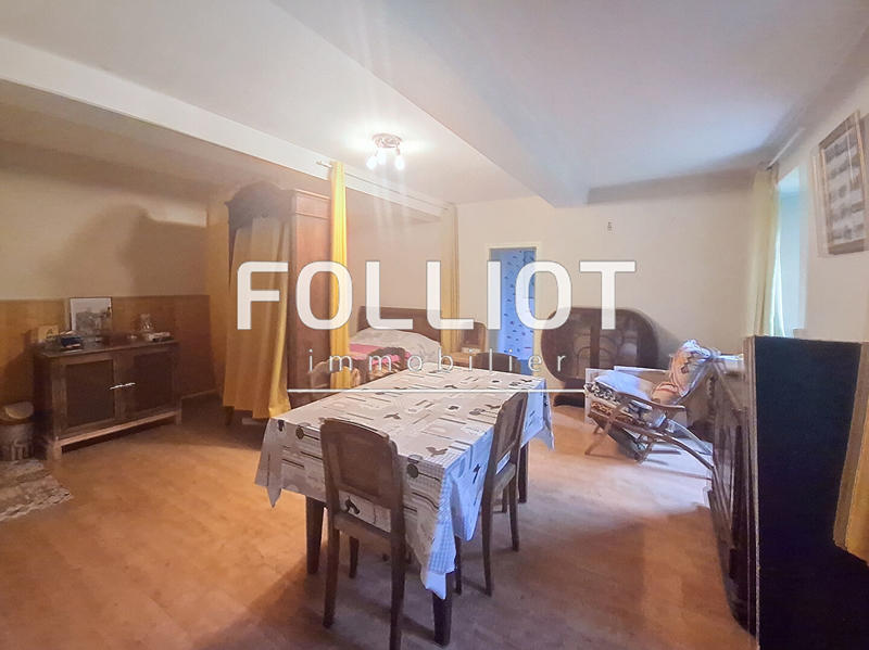 Maison - 247 m² - 9 pièces