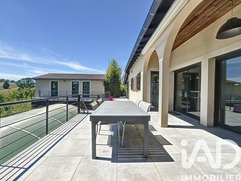 Maison - 166 m² - 6 pièces