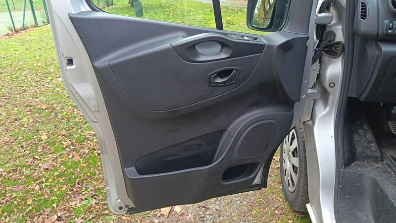 Renault Trafic L2 2.0 TDCi 120 Zen - 9 places