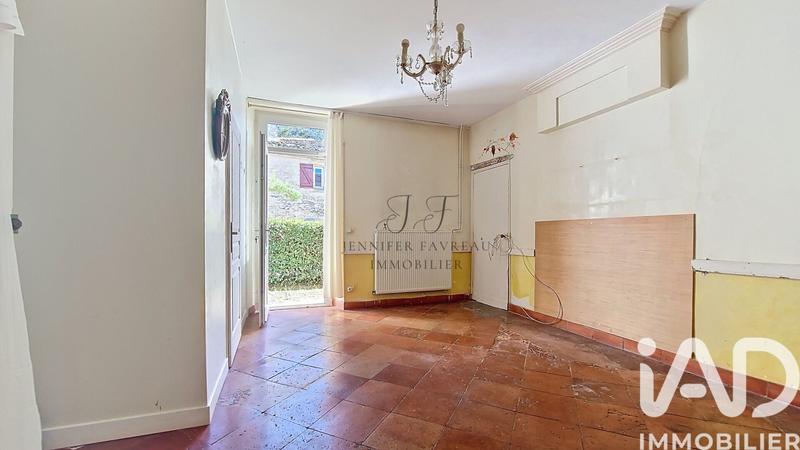 Maison - 198 m² - 7 pièces