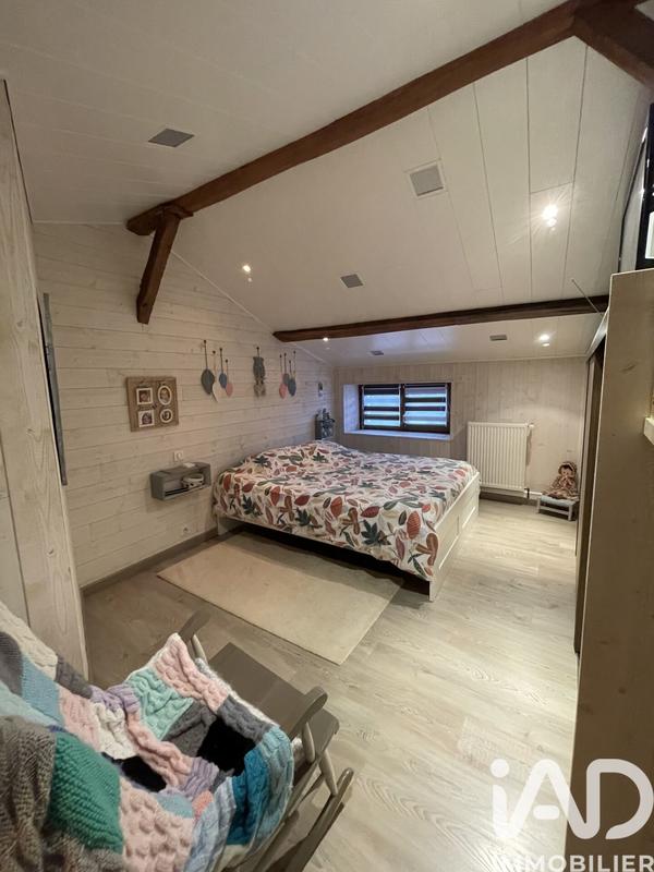 Maison - 248 m² - 8 pièces