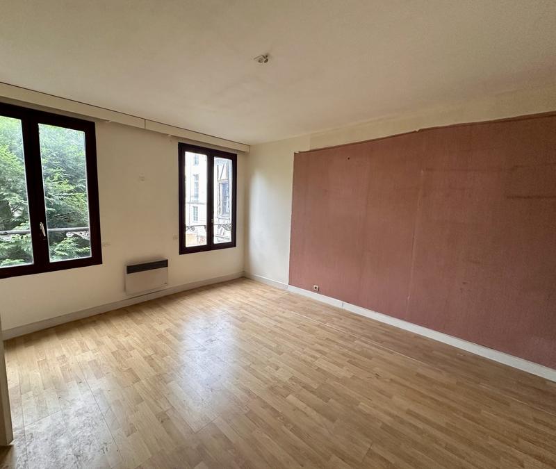 Appartement - 99 m² - 4 pièces