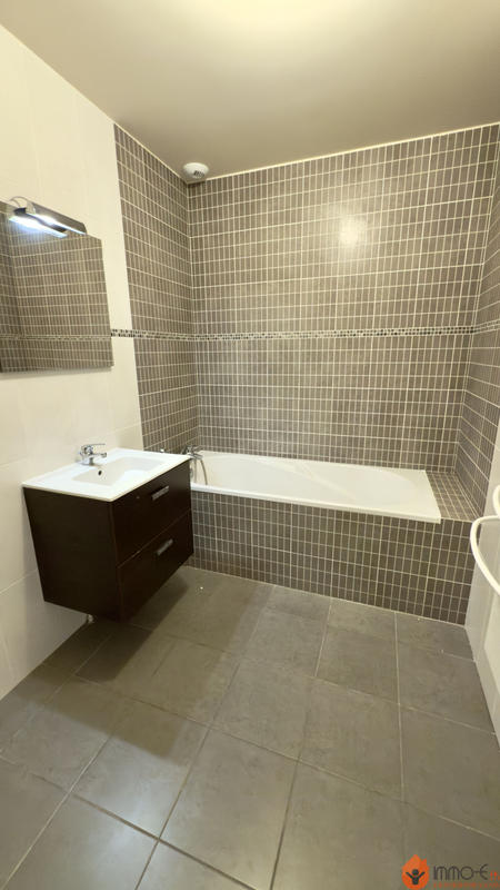 Appartement - 49 m² - 2 pièces