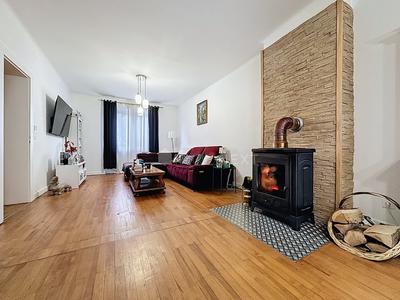 Maison - 166 m² - 6 pièces