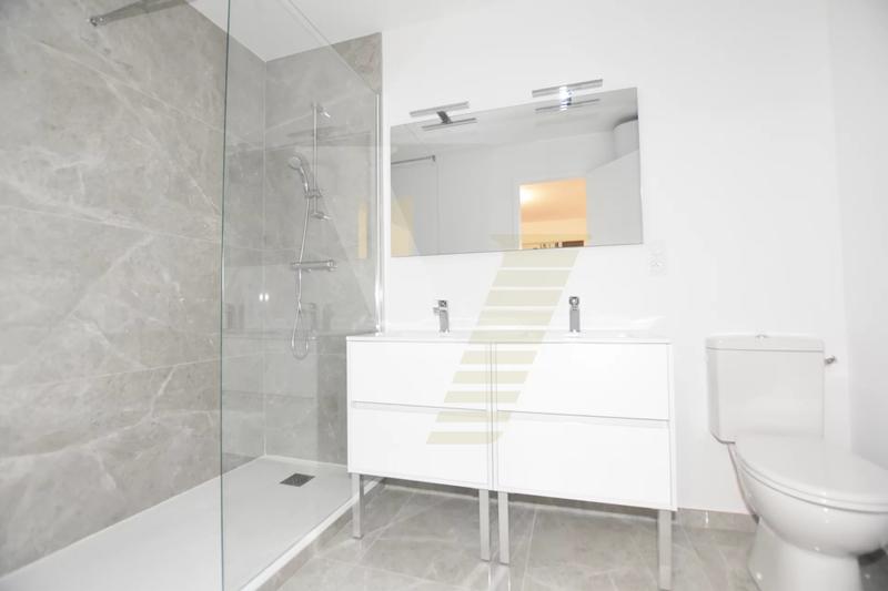 Appartement - 87 m² - 5 pièces