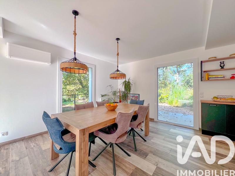 Maison - 185 m² - 5 pièces