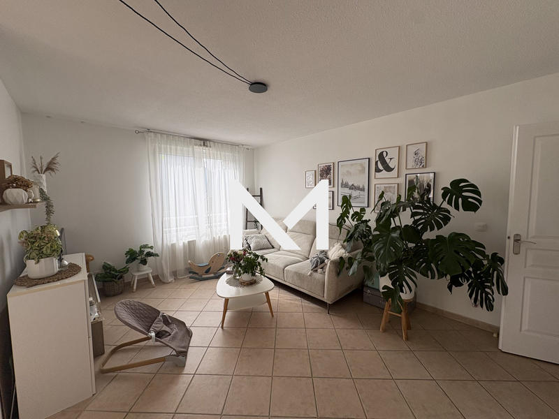 Appartement - 83 m² - 4 pièces