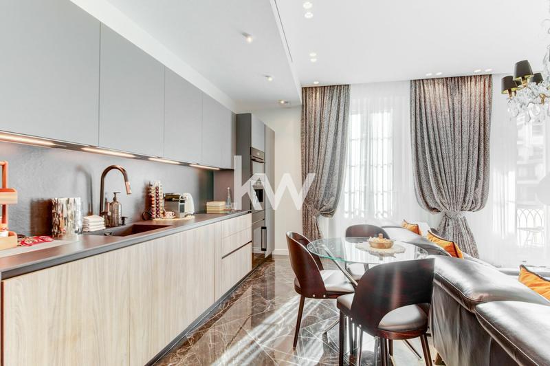 Appartement - 92 m² - 3 pièces