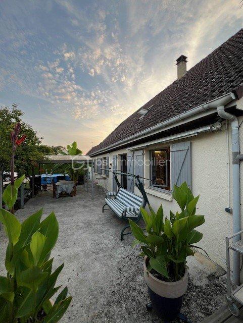 Maison traditionnelle - 166 m² - 8 pièces