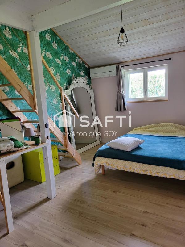 Maison - 160 m² - 8 pièces