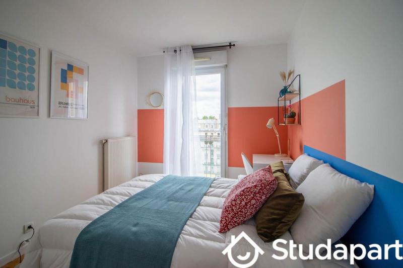 Chambre - 11 m² - 1 pièce