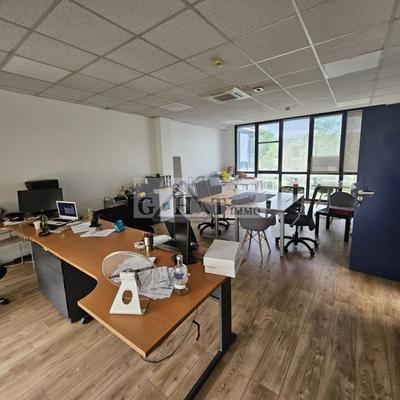Bureau - 290 m²