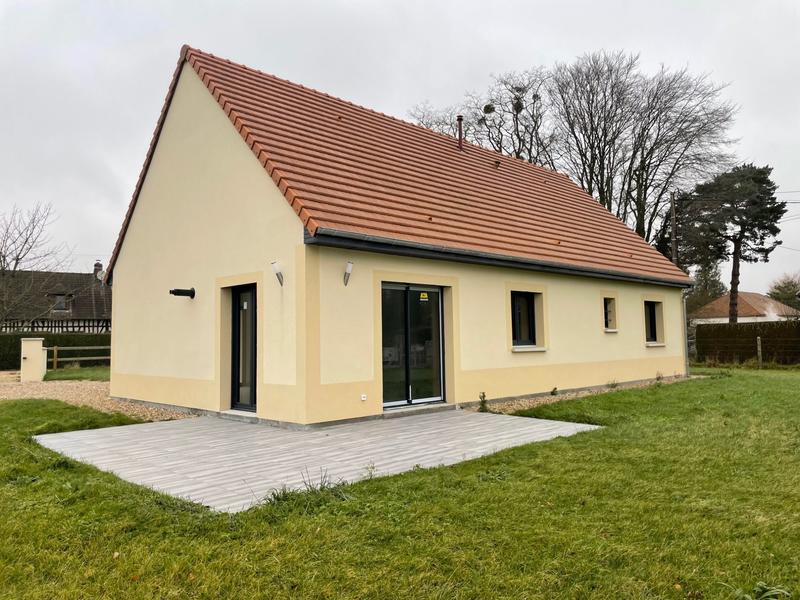 Maison - 93 m² - 4 pièces
