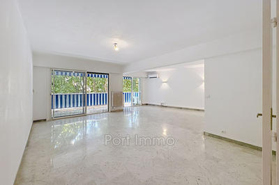 Appartement - 95 m² - 4 pièces