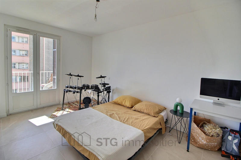 Appartement - 76 m² - 3 pièces