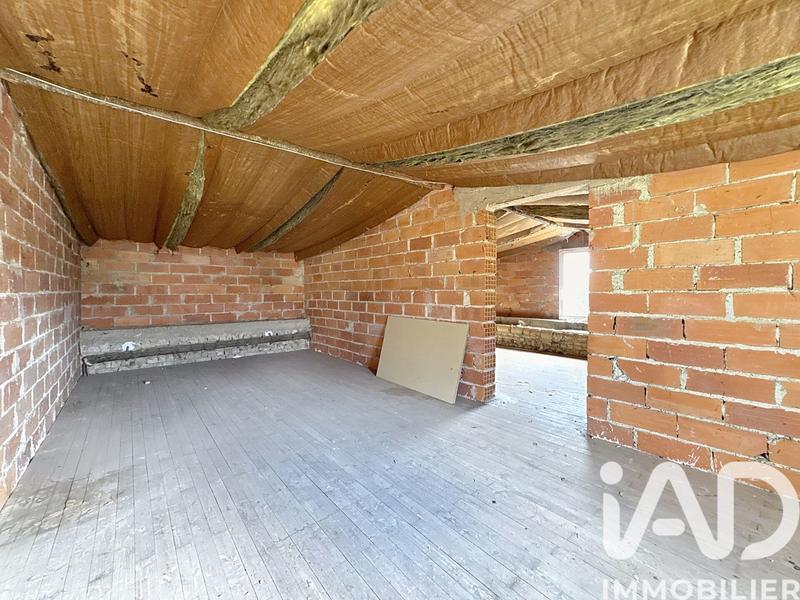 Maison - 180 m² - 8 pièces