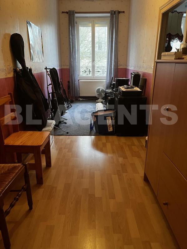 Maison - 174 m² - 9 pièces