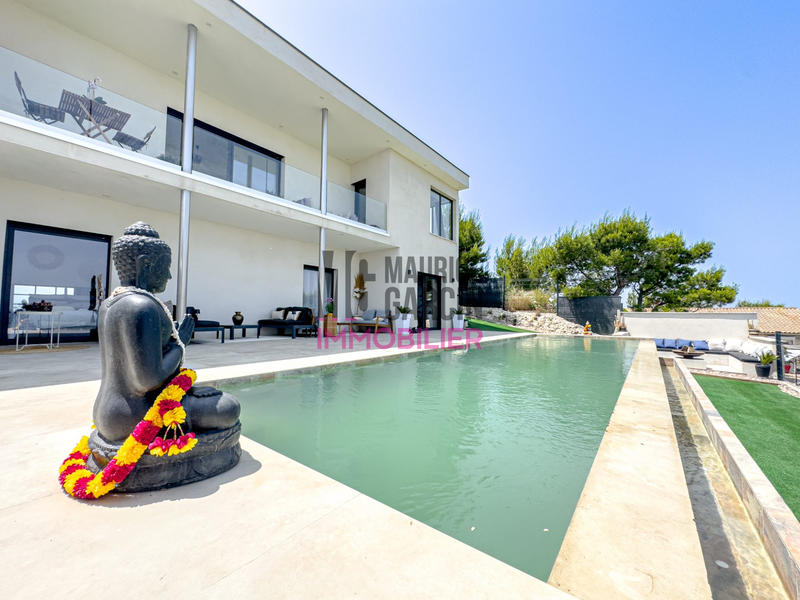 Maison - 205 m² - 5 pièces