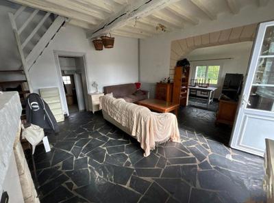 Maison - 97 m² - 4 pièces