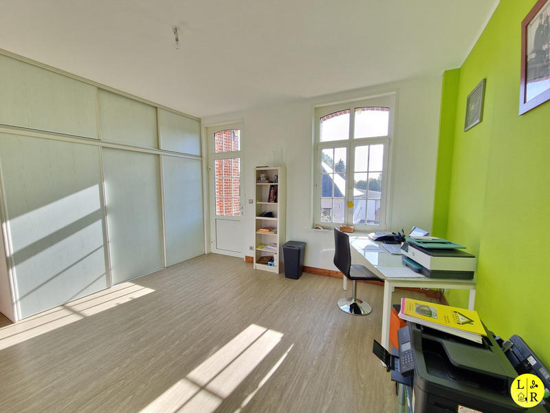 Maison - 230 m² - 7 pièces